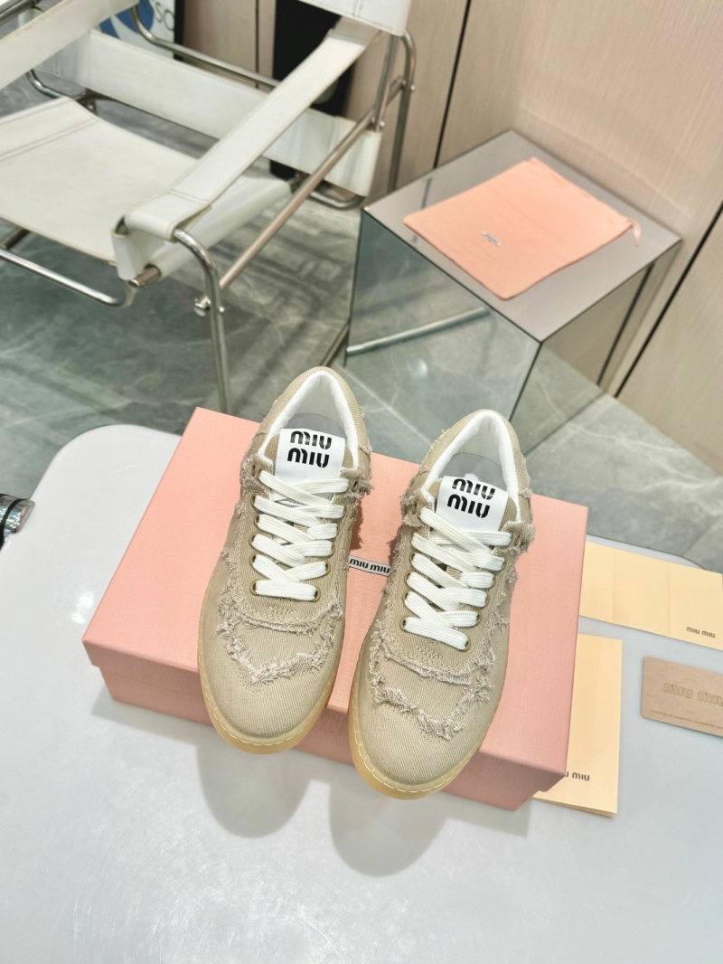 Miu Miu Casual Shoes